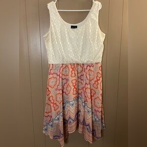 AUW GIRLS DRESS WHITE FLORAL SIZE 16